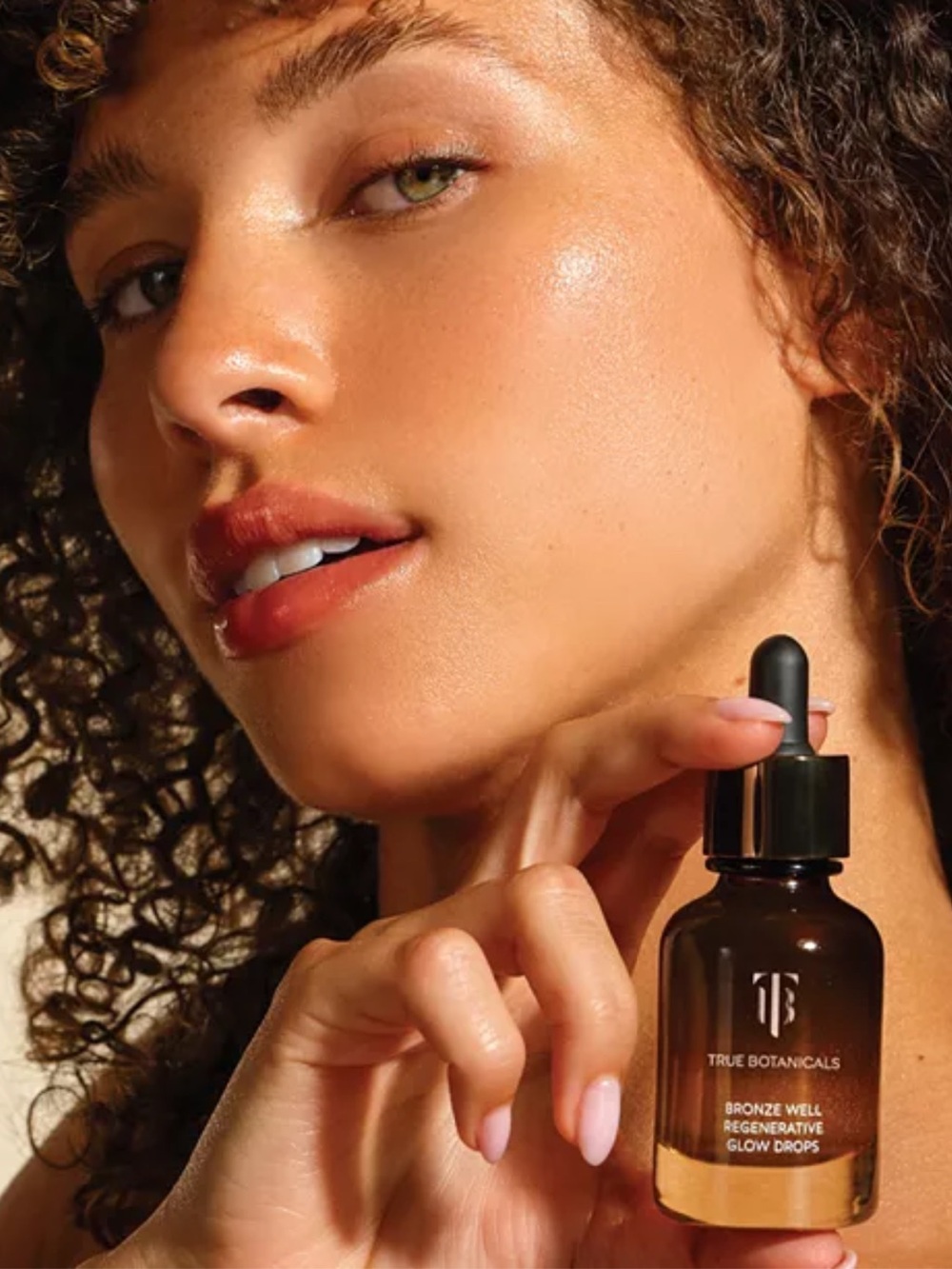 True Botanicals Bronze Well Regenerative Glow Drops - Picture 4 of 6